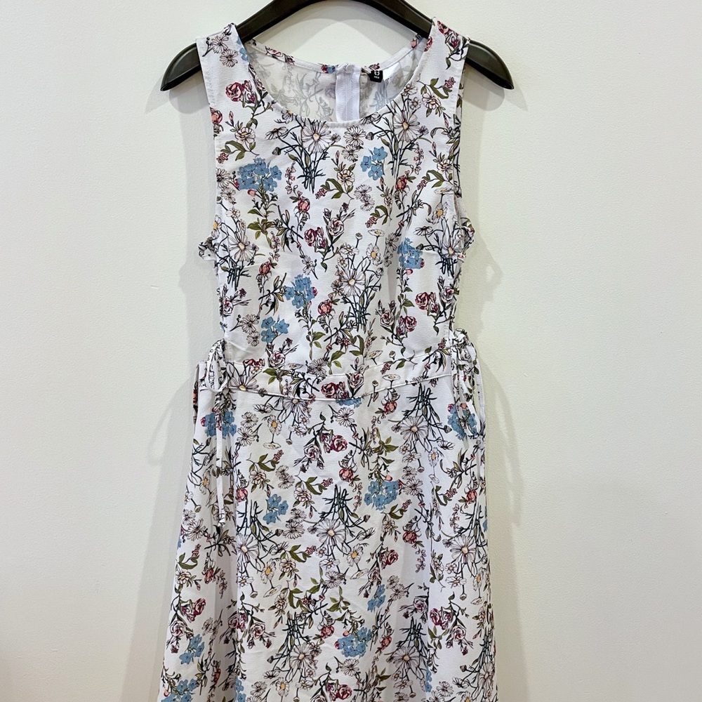 White Floral Pattern Sundress